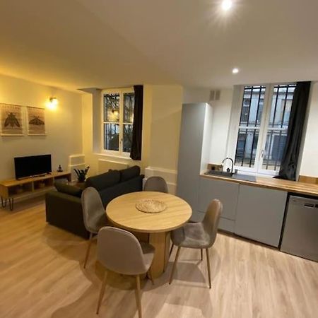 Cozy 1Br+Sofa Bed In Lyon Center Apartment Luaran gambar